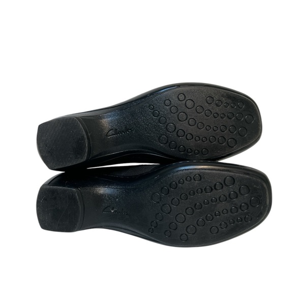 Women's Black “Clarks” Heeled Leather Loafers Sz 8 1/2 - Picture 10 of 10